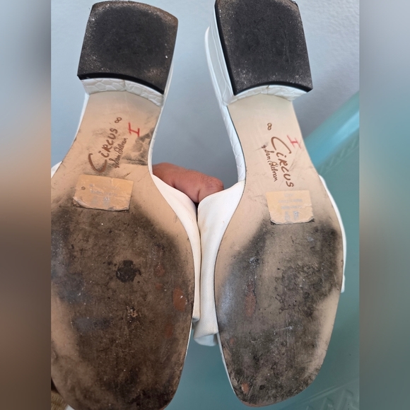 Circus NY by Sam Edelman Janis White Ruffle Heeled Slide Sandal, Size 8 - Picture 4 of 7